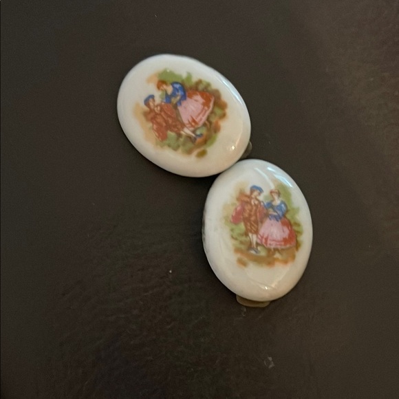 Vintage West Germany Courting Couple Brooch Pin and earrings. Rare! - Picture 6 of 9